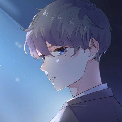 《丧尸围城4》弗兰克变身生化3吉尔 抹胸短裙贼性感